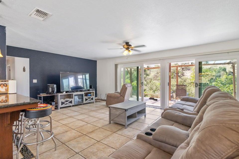 35548 Hummingbird Ln, Yokuts Valley, CA 93675