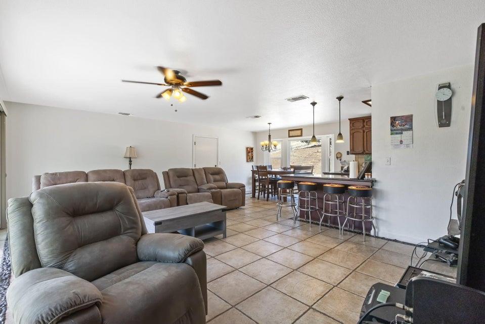 35548 Hummingbird Ln, Yokuts Valley, CA 93675