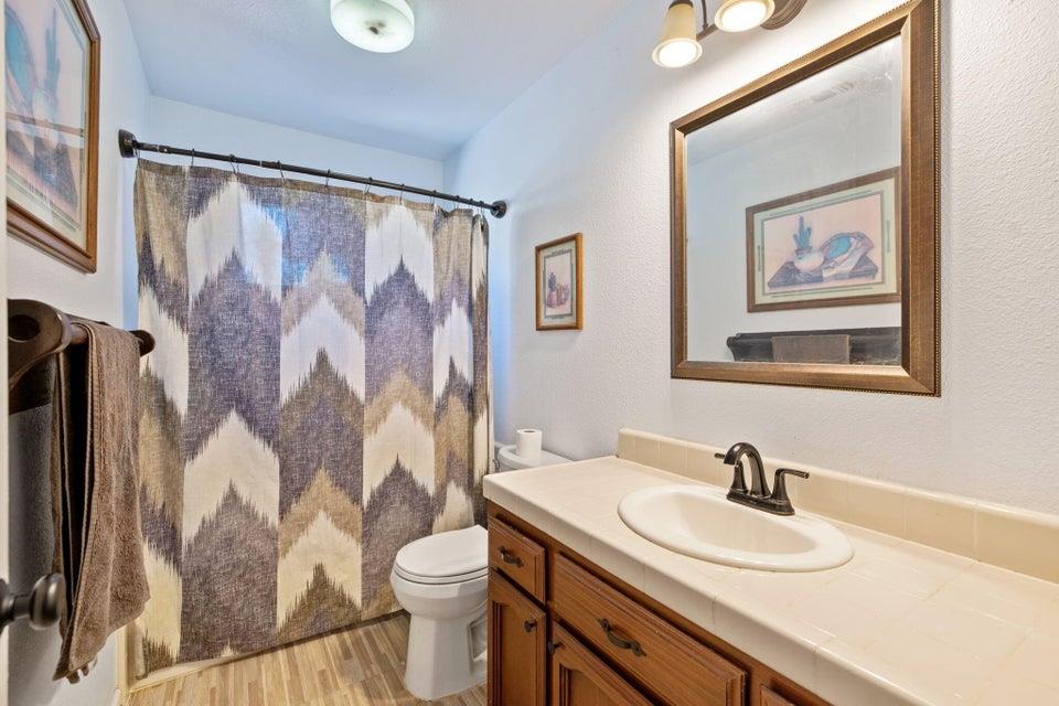 35548 Hummingbird Ln, Yokuts Valley, CA 93675