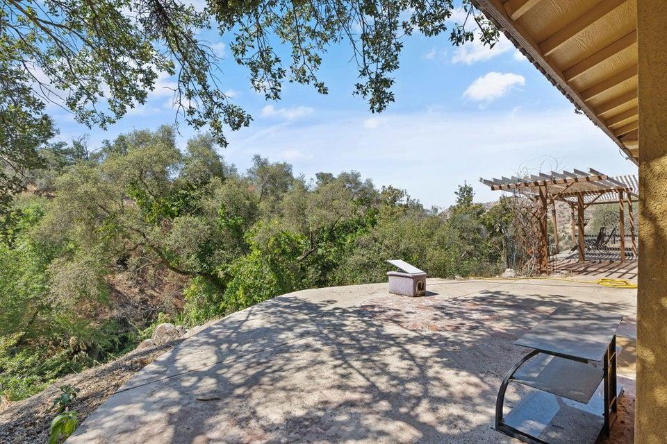 35548 Hummingbird Ln, Yokuts Valley, CA 93675