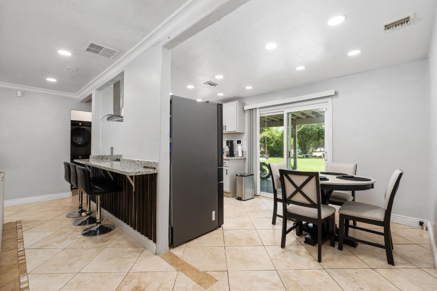 4613 W Andrews Ave, Fresno, CA 93722