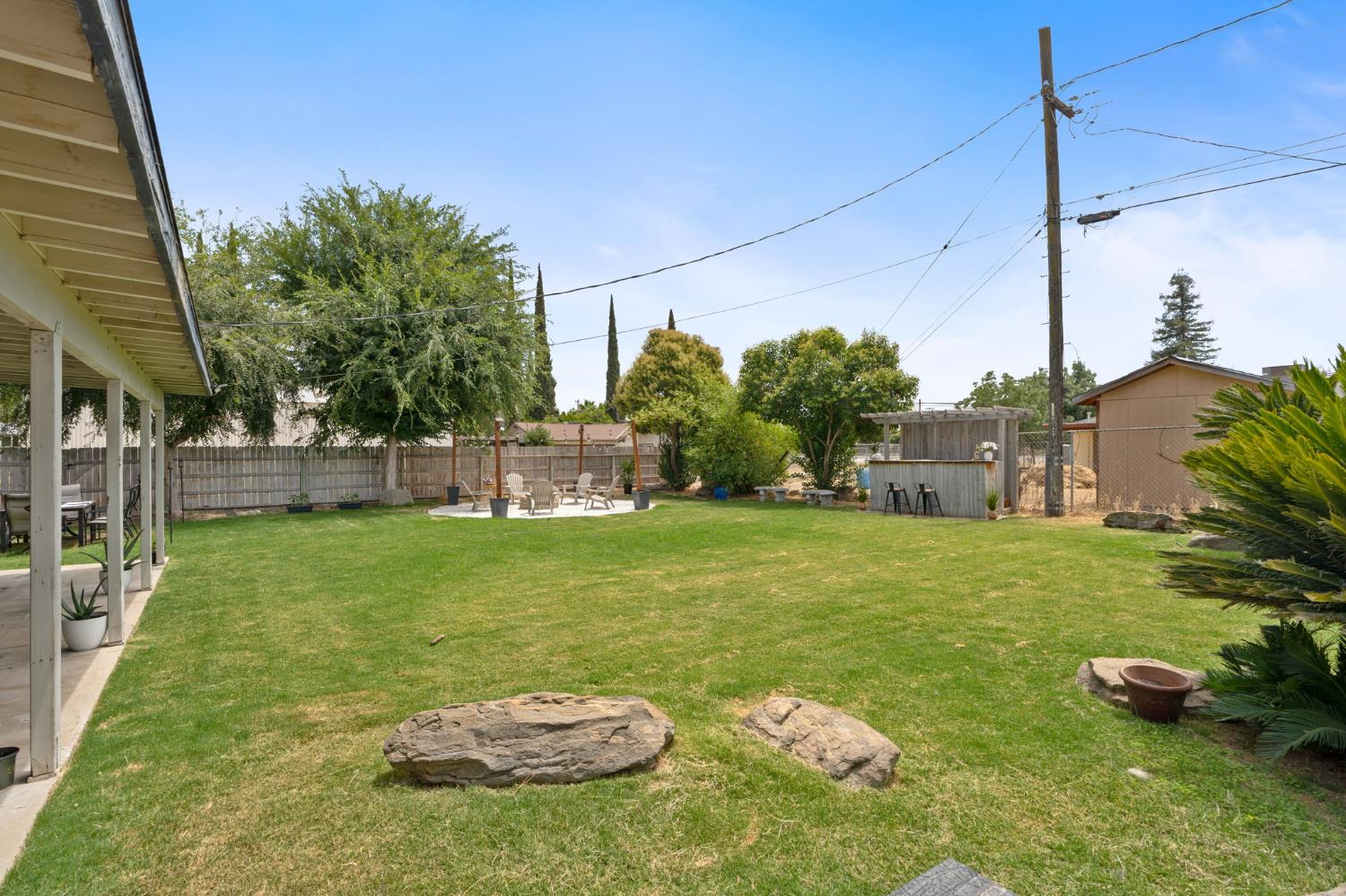 4613 W Andrews Ave, Fresno, CA 93722