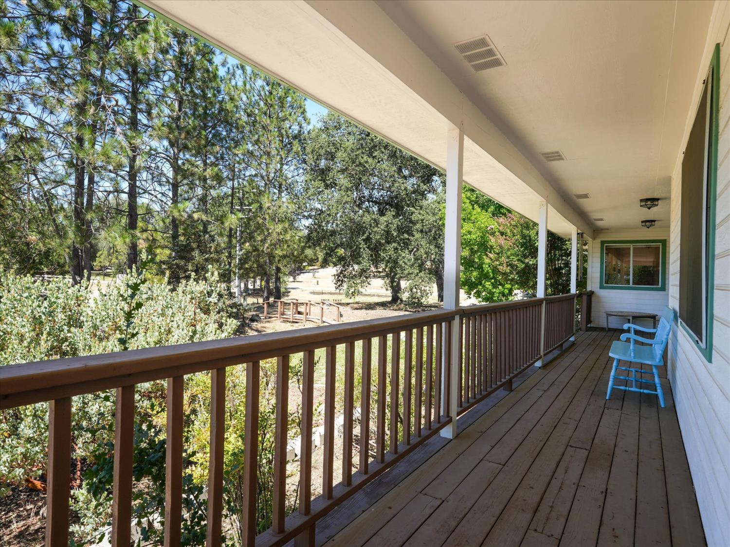 45241 Dillon Dr, Ahwahnee, CA 93601