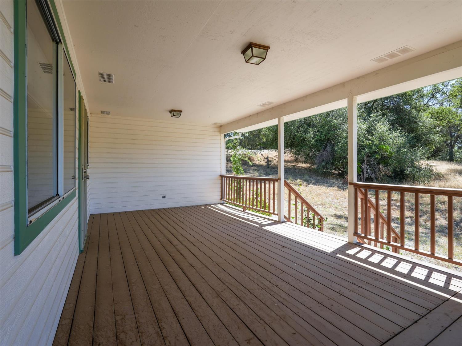 45241 Dillon Dr, Ahwahnee, CA 93601