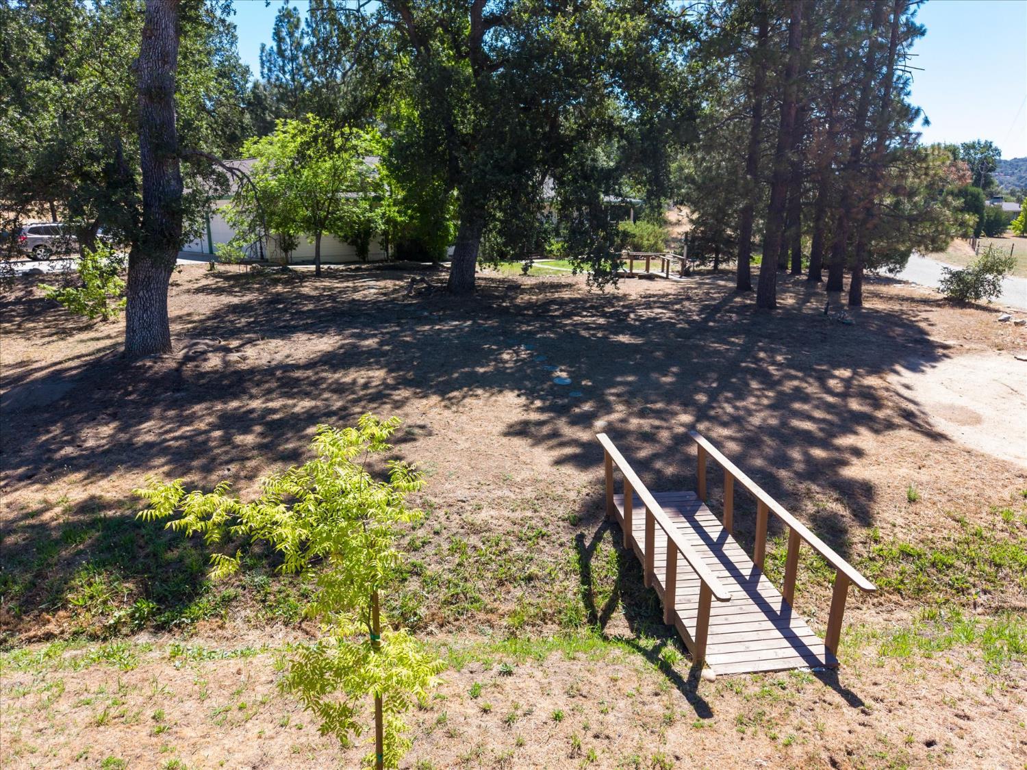 45241 Dillon Dr, Ahwahnee, CA 93601