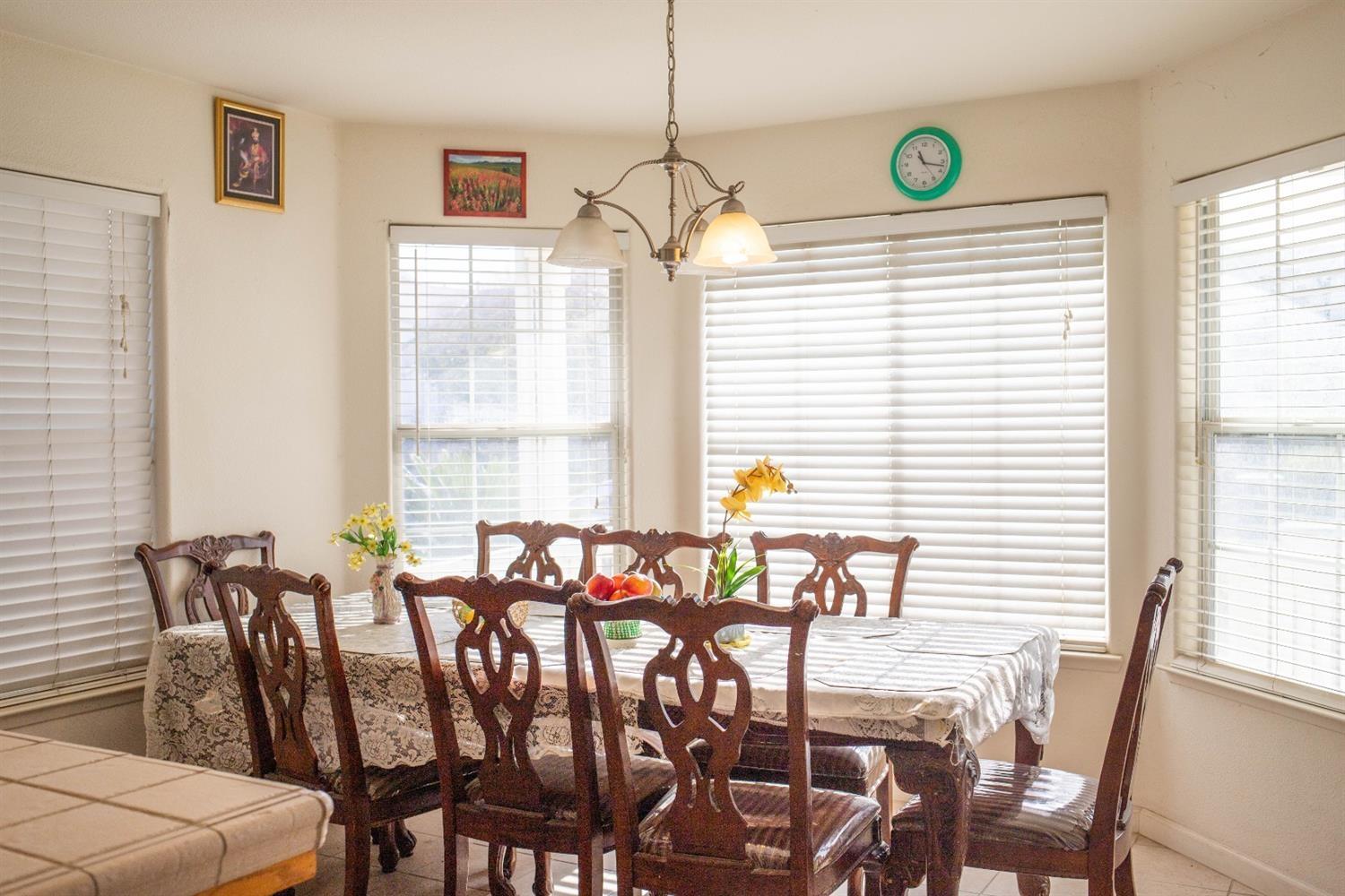 4712 W Celeste Ave, Fresno, CA 93722