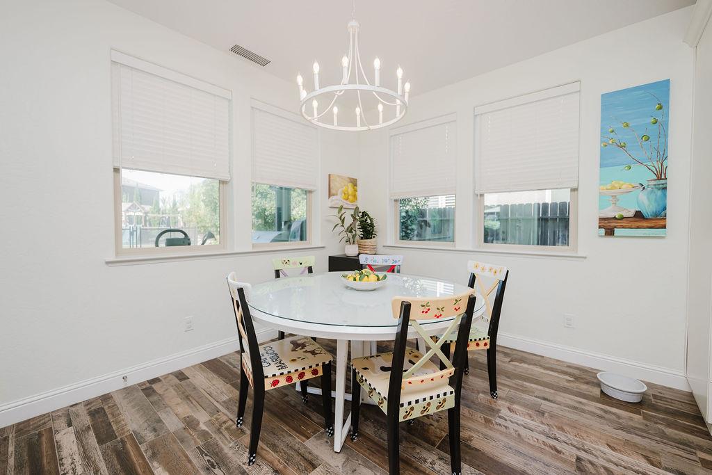 1671 E Bella Fiore Dr, Fresno, CA 93730