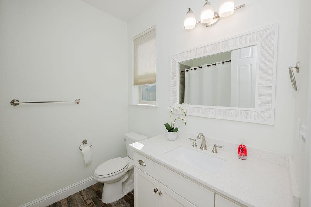 1671 E Bella Fiore Dr, Fresno, CA 93730