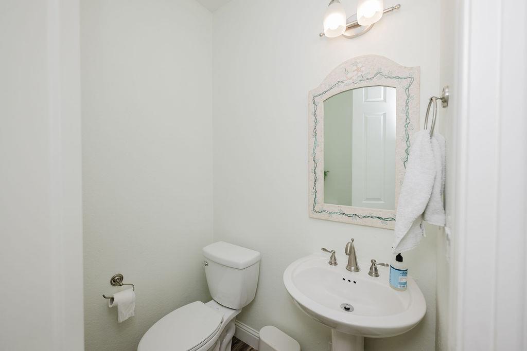 1671 E Bella Fiore Dr, Fresno, CA 93730