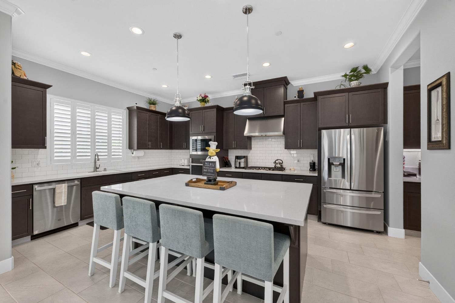 768 Overstone Ave, Madera, CA 93636