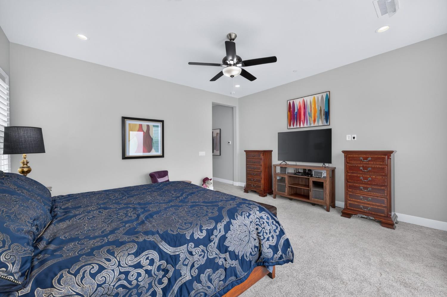 768 Overstone Ave, Madera, CA 93636