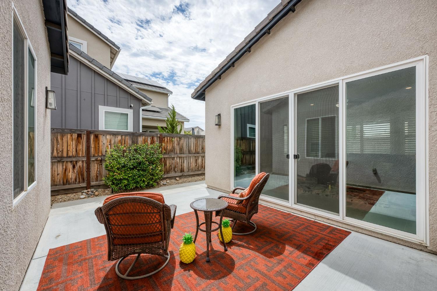 768 Overstone Ave, Madera, CA 93636