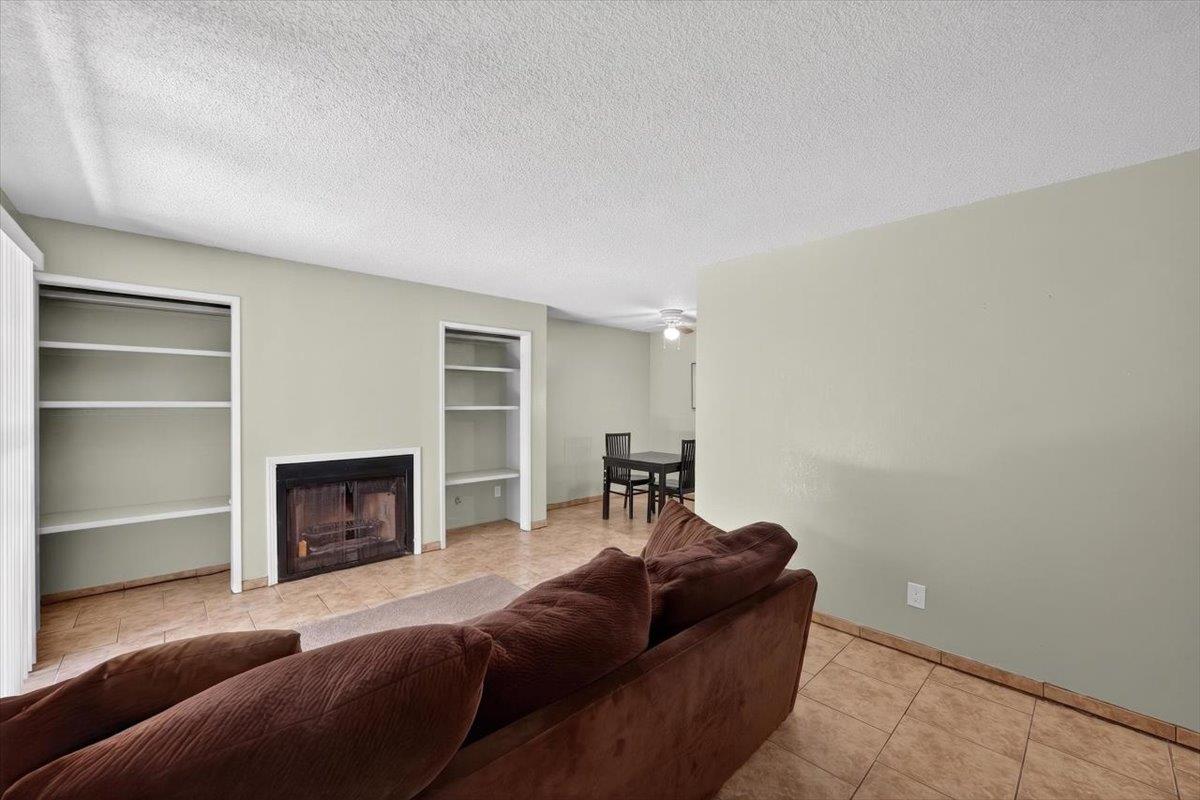 5181 E Olive Ave #113, Fresno, CA 93727