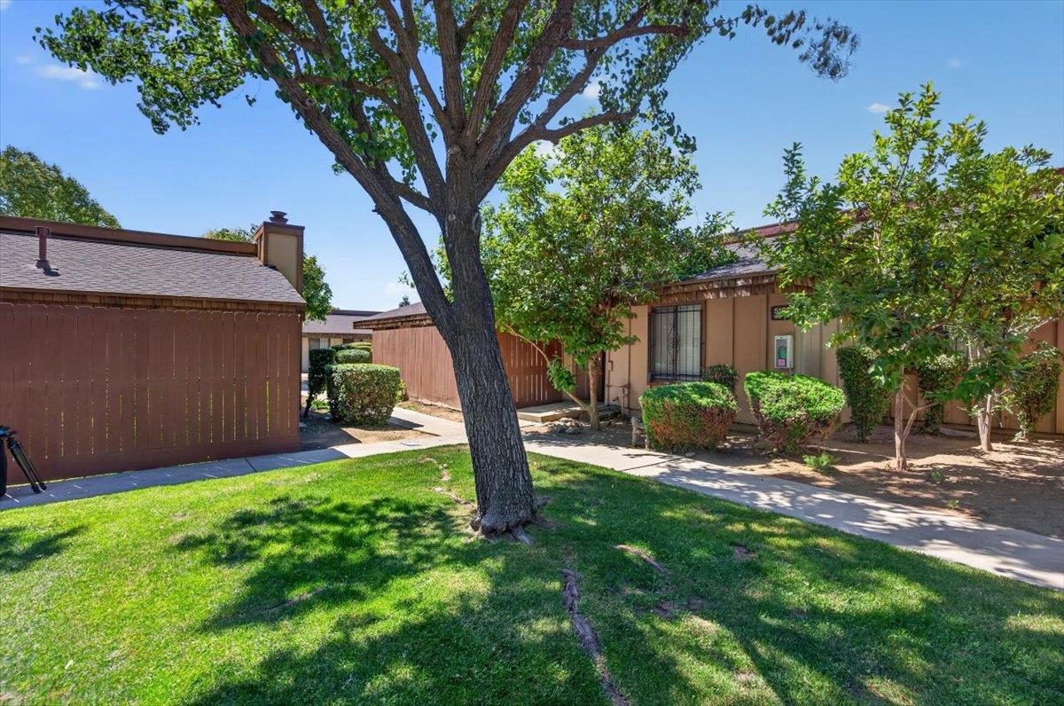 5181 E Olive Ave #113, Fresno, CA 93727
