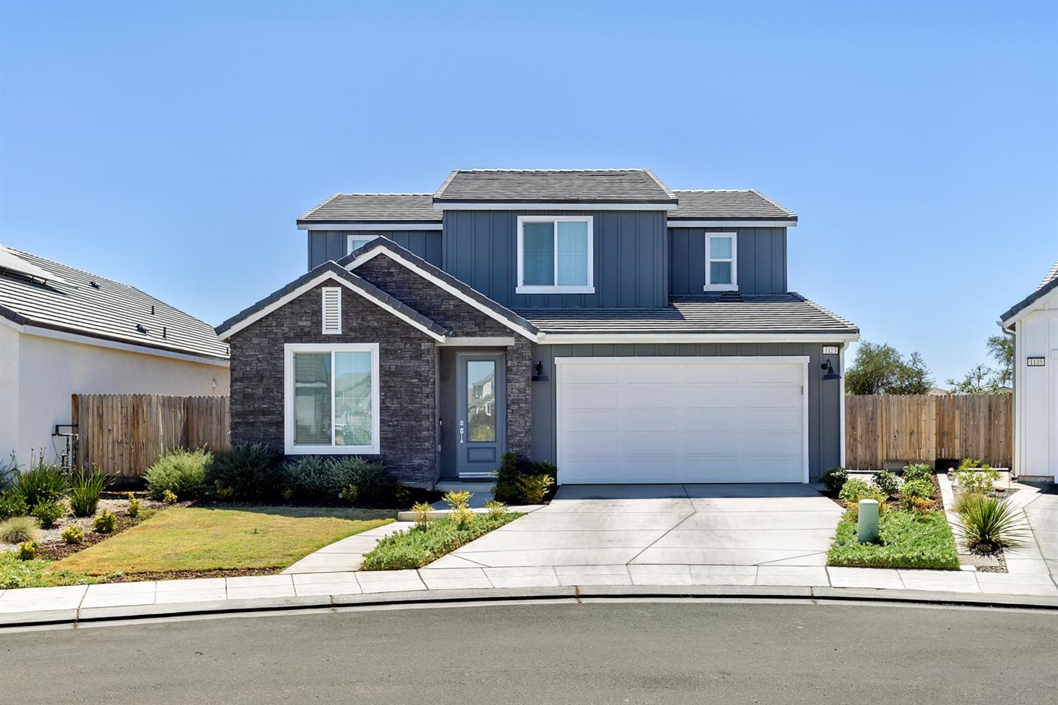 1123 Traverse Dr S, Madera, CA 93636