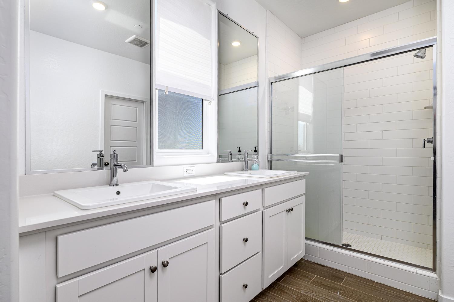 1123 Traverse Dr S, Madera, CA 93636