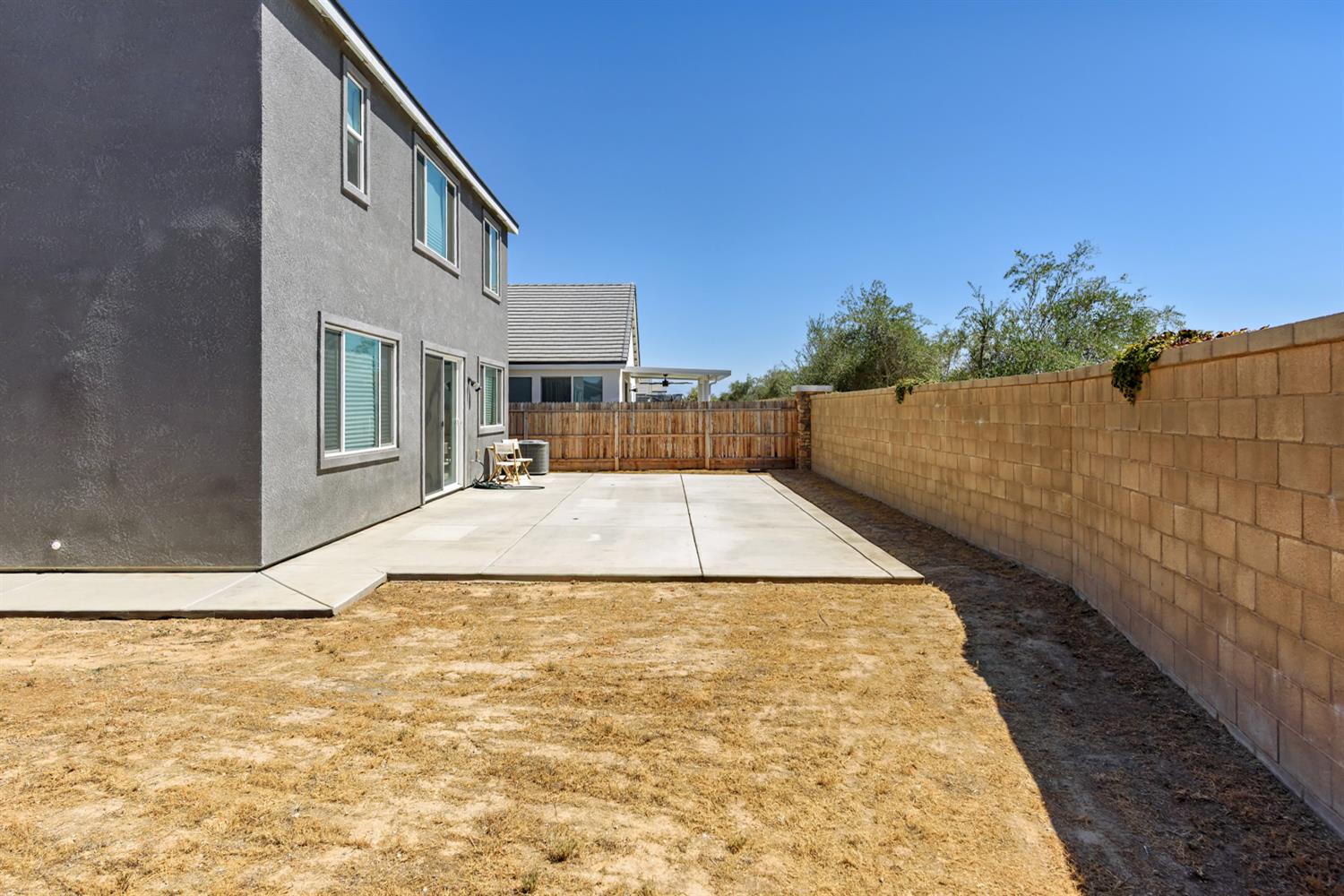 1123 Traverse Dr S, Madera, CA 93636