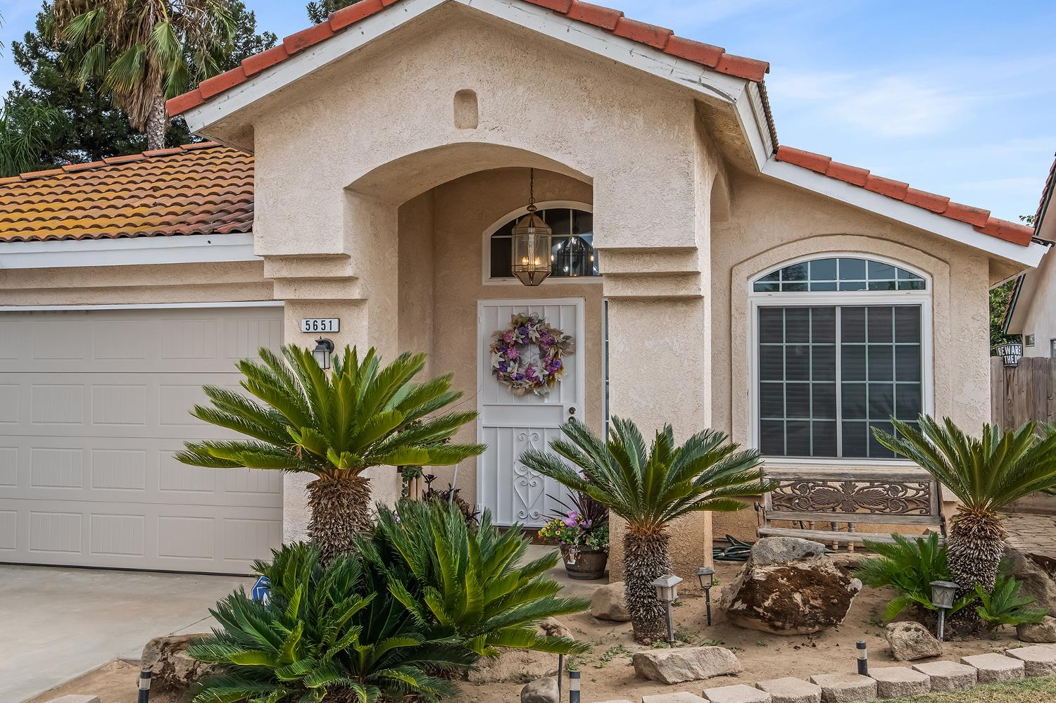 5651 W Sample Ave, Fresno, CA 93722
