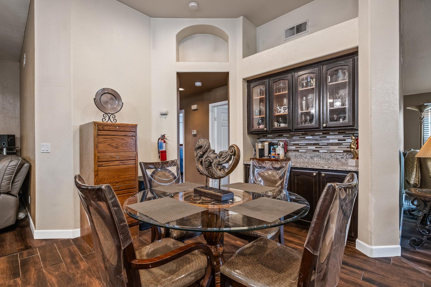 5651 W Sample Ave, Fresno, CA 93722