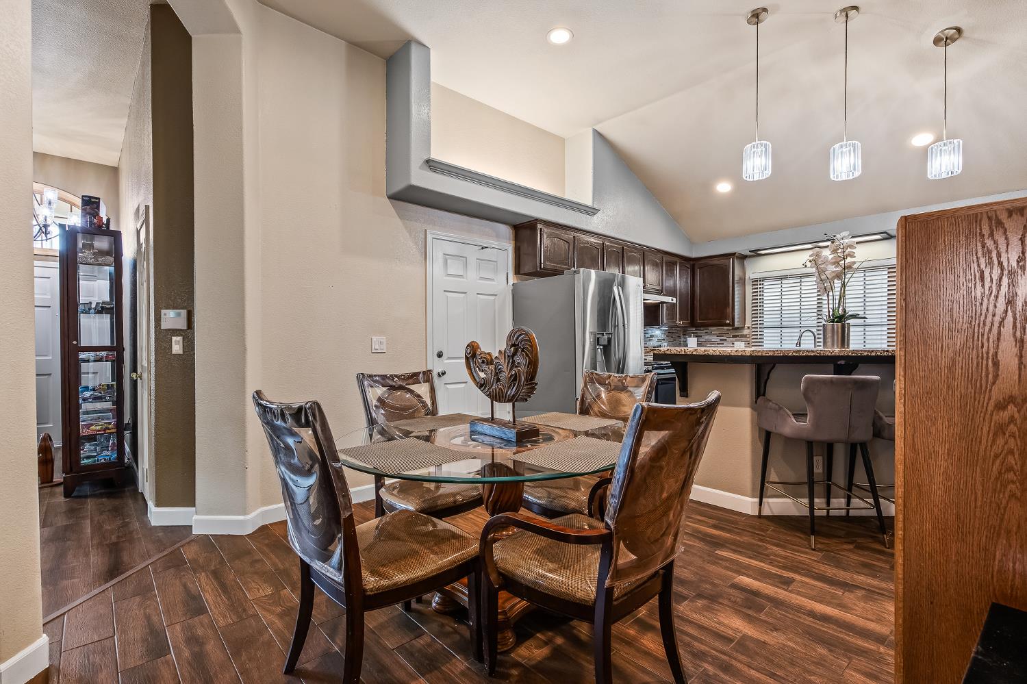 5651 W Sample Ave, Fresno, CA 93722