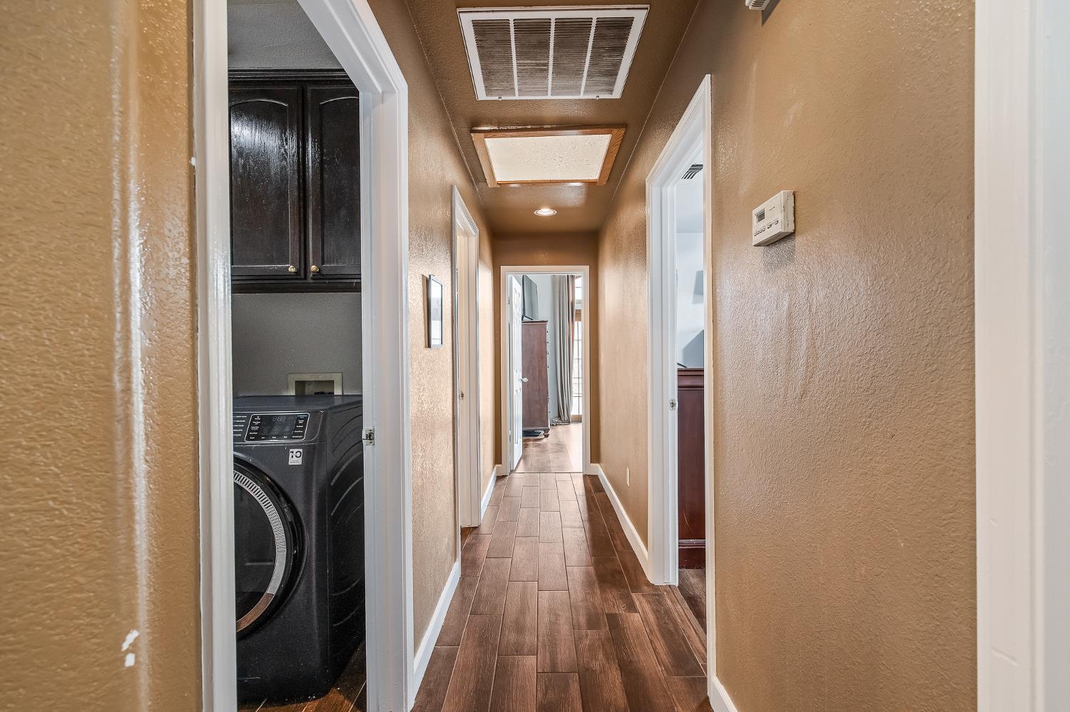 5651 W Sample Ave, Fresno, CA 93722
