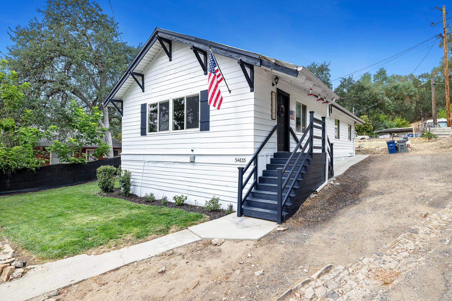 34633 Robles Rd, Auberry, CA 93602