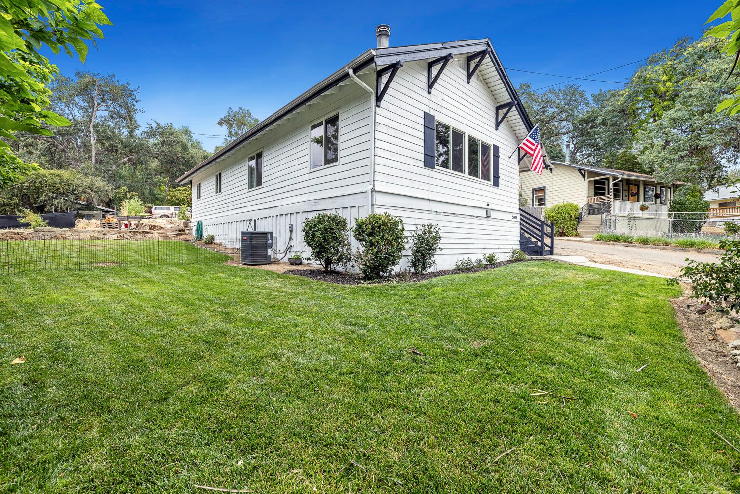 34633 Robles Rd, Auberry, CA 93602
