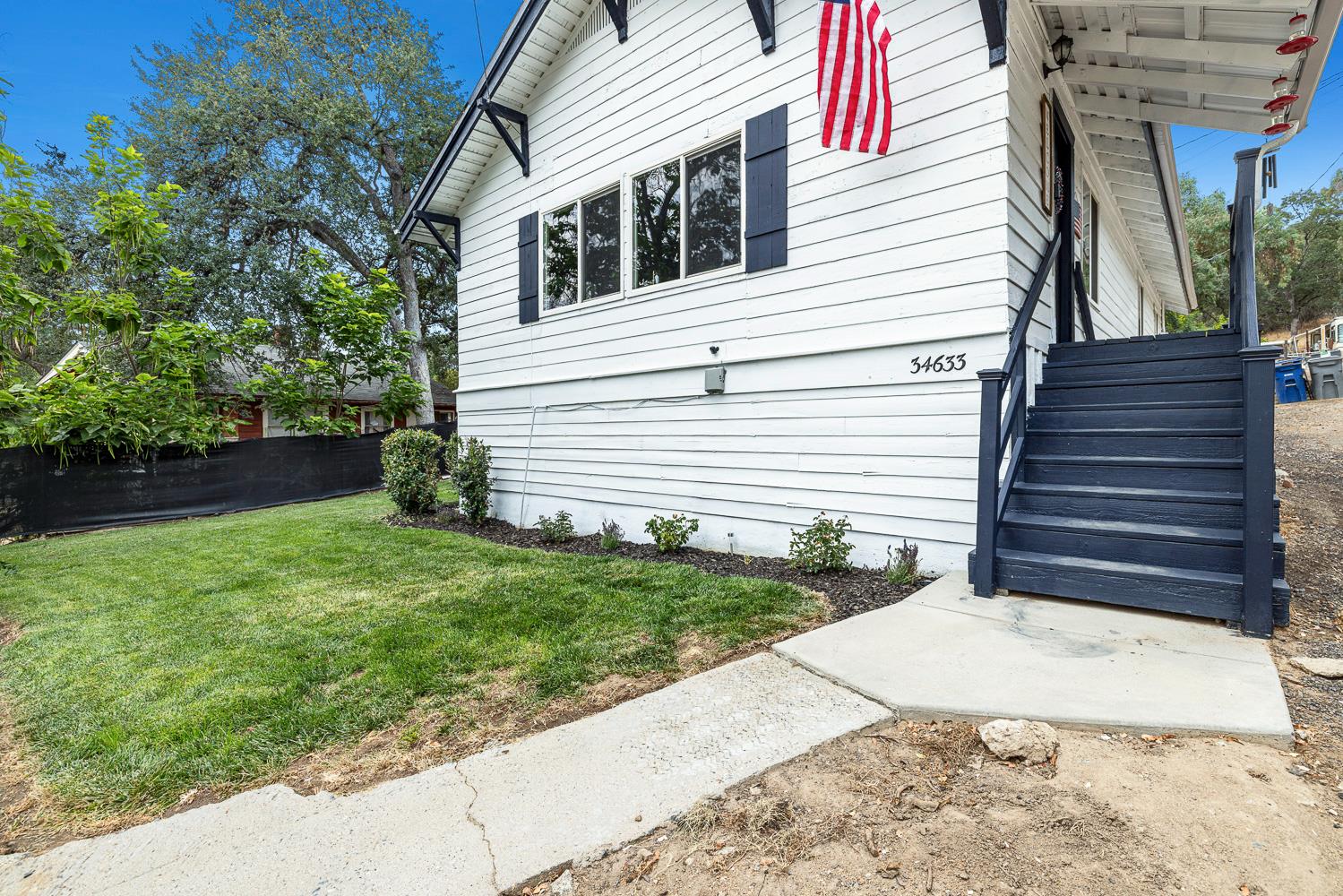 34633 Robles Rd, Auberry, CA 93602