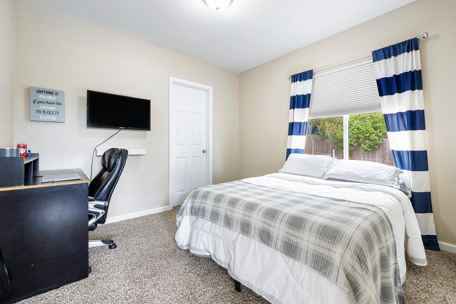 34633 Robles Rd, Auberry, CA 93602