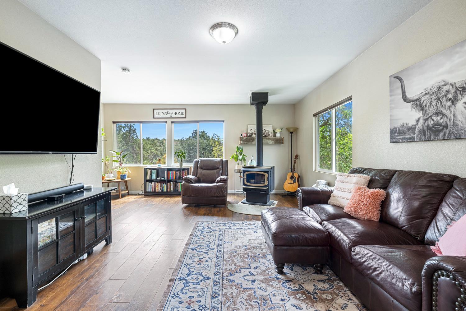 34633 Robles Rd, Auberry, CA 93602