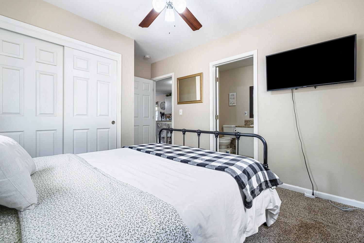 34633 Robles Rd, Auberry, CA 93602