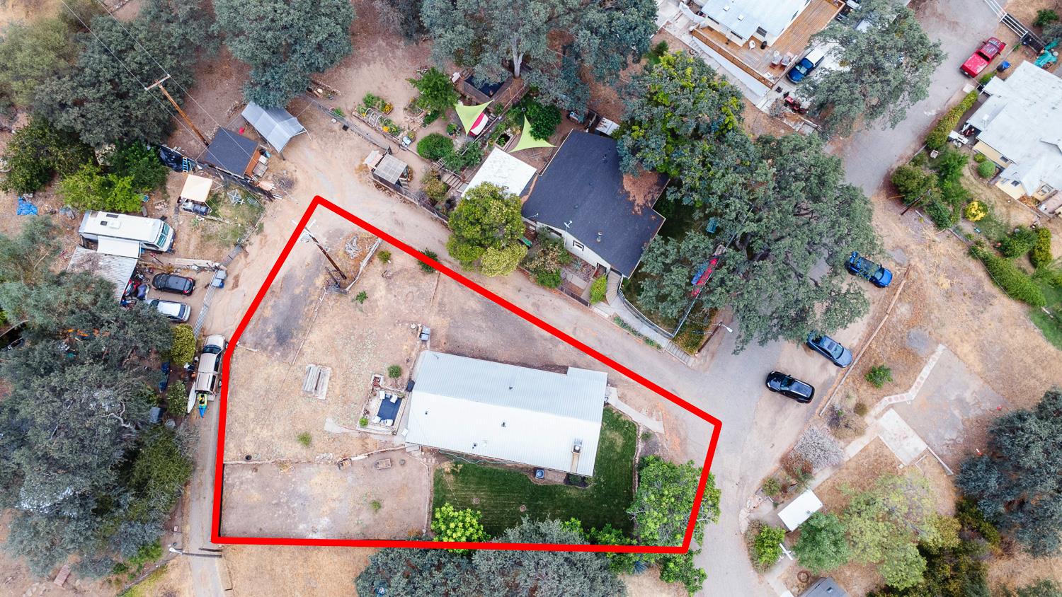 34633 Robles Rd, Auberry, CA 93602