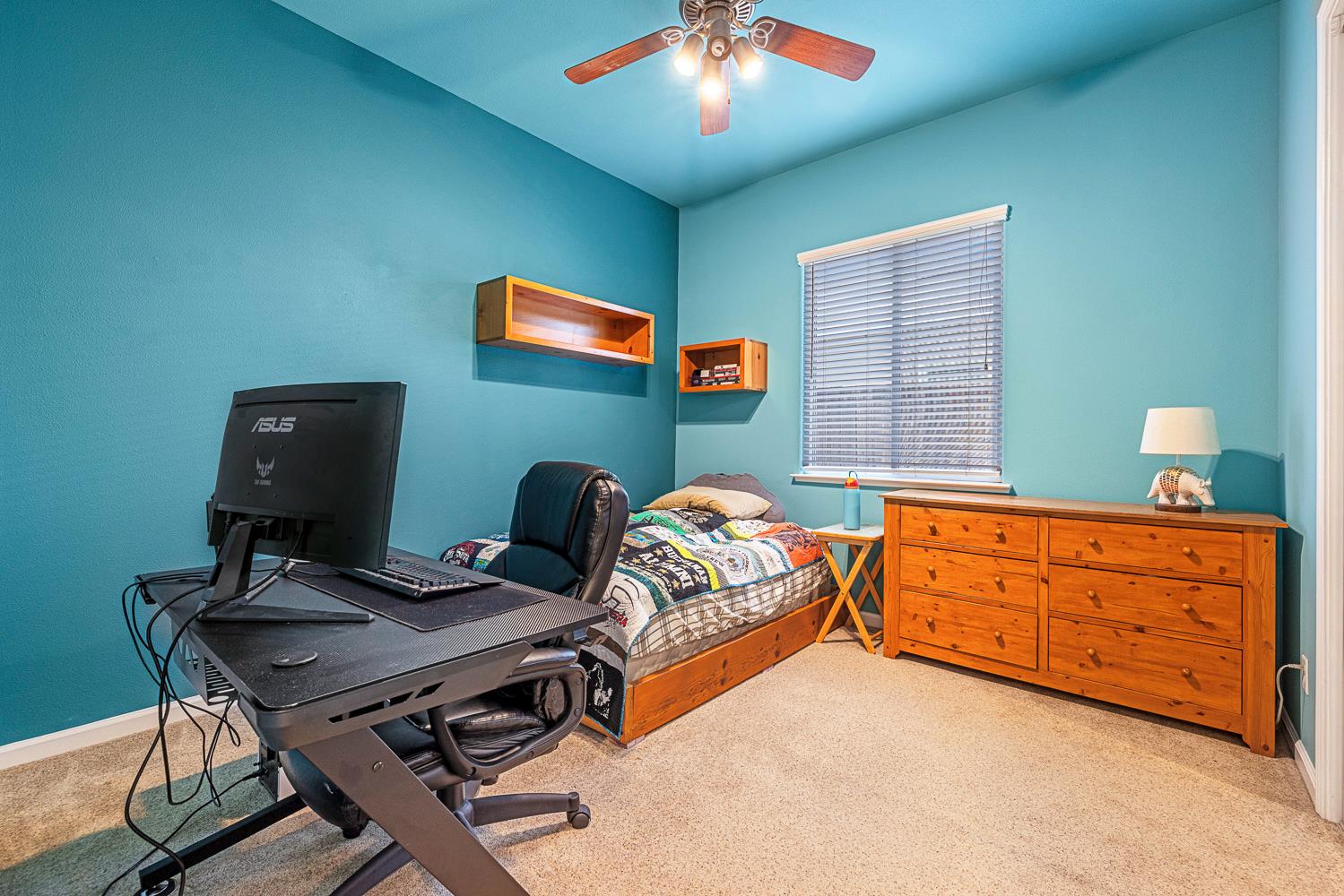 356 Richmond Ave, Clovis, CA 93619