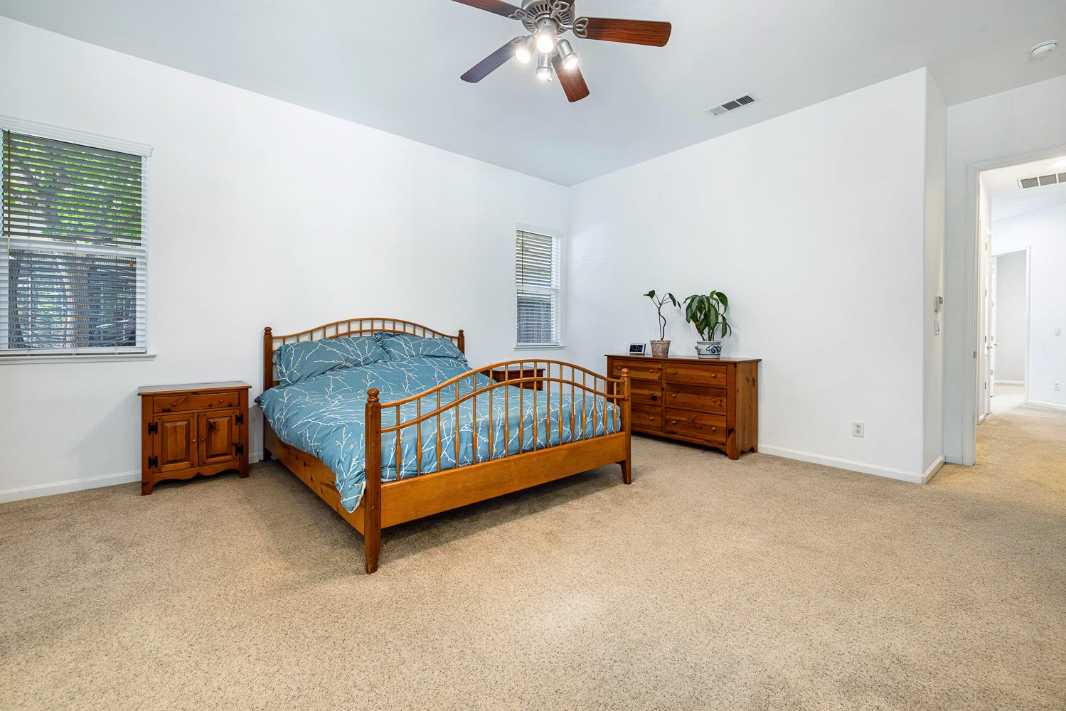 356 Richmond Ave, Clovis, CA 93619