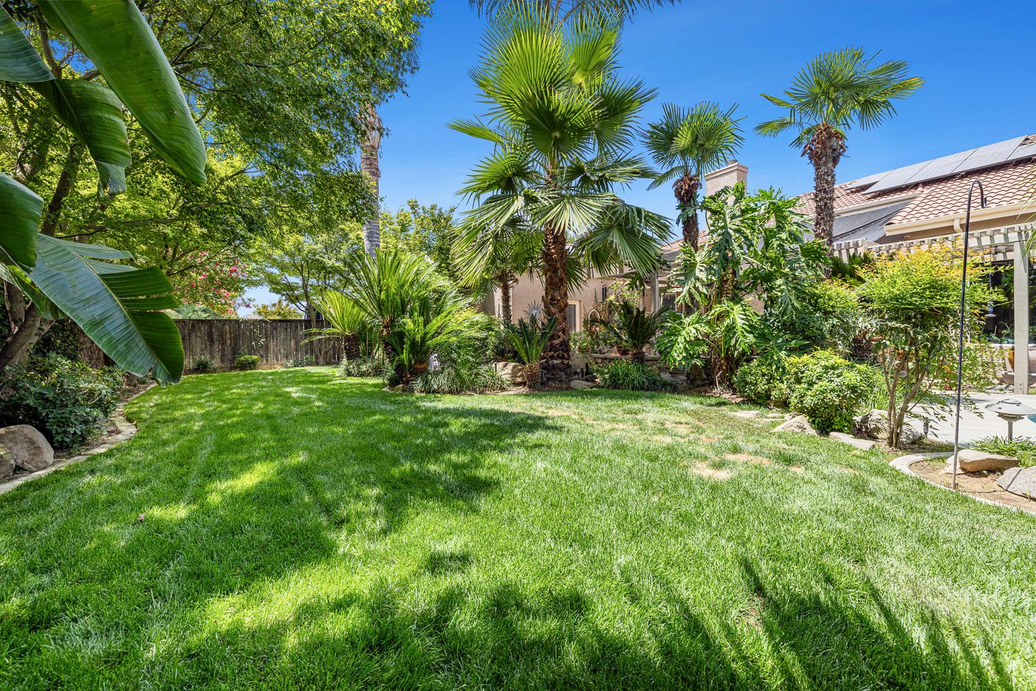 356 Richmond Ave, Clovis, CA 93619