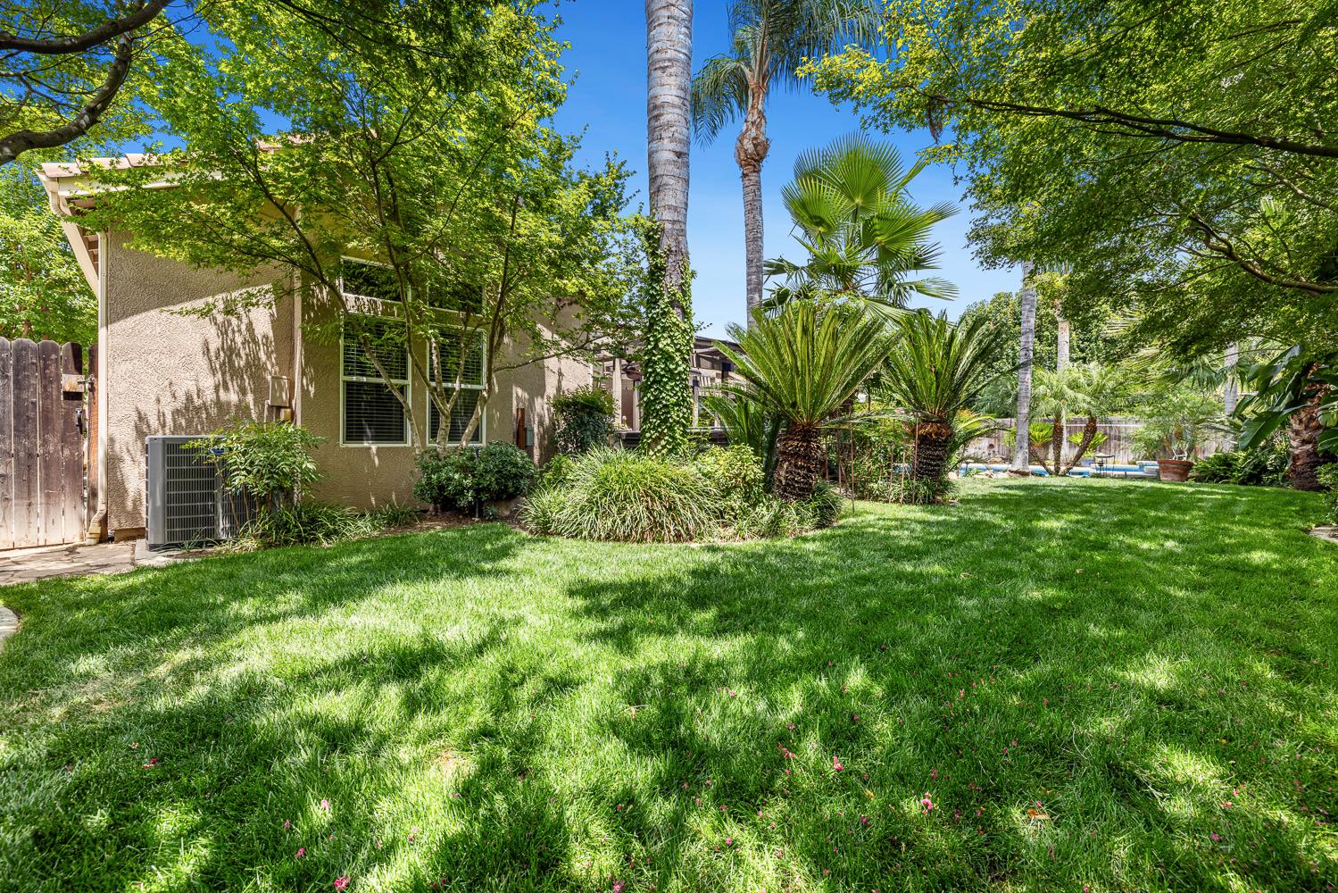 356 Richmond Ave, Clovis, CA 93619