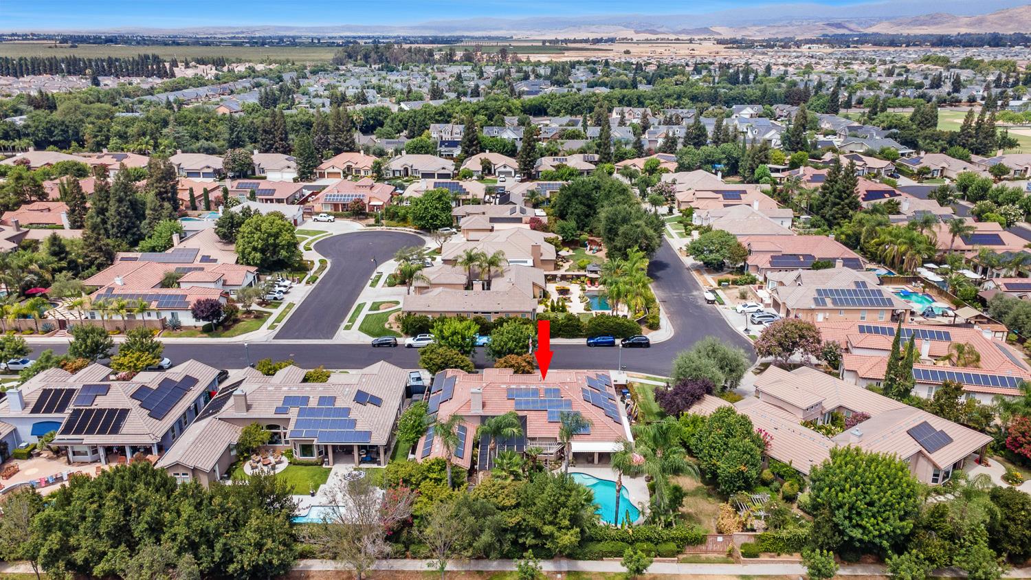 356 Richmond Ave, Clovis, CA 93619