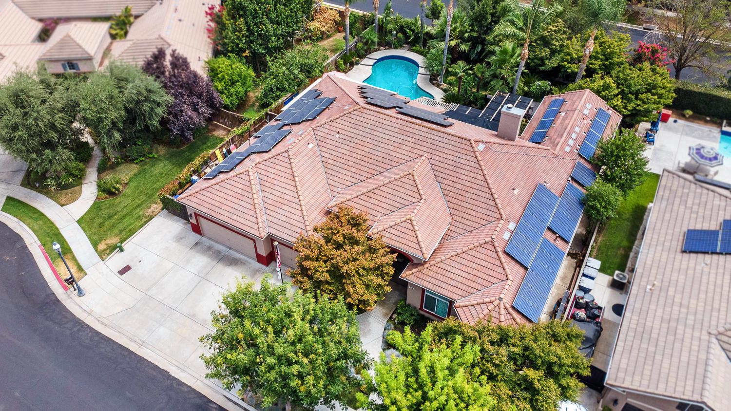 356 Richmond Ave, Clovis, CA 93619