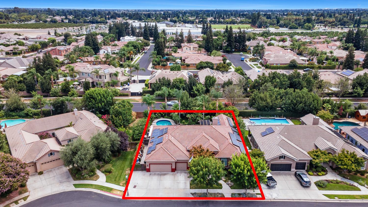 356 Richmond Ave, Clovis, CA 93619