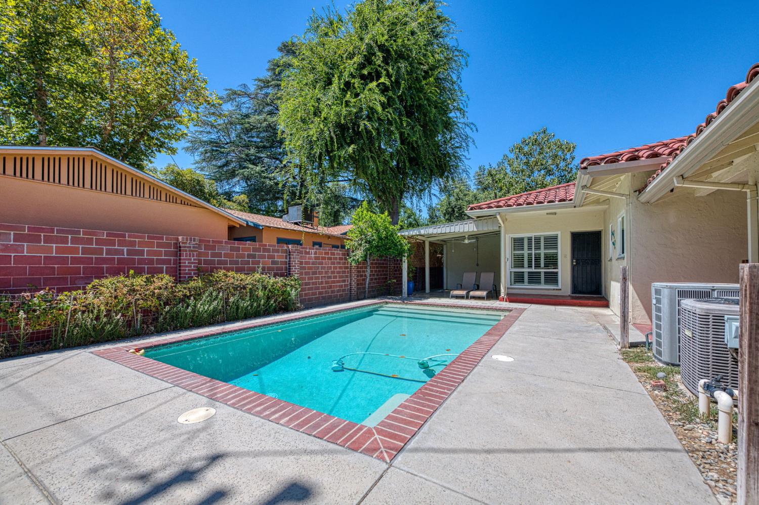 1941 N Wishon Ave, Fresno, CA 93704