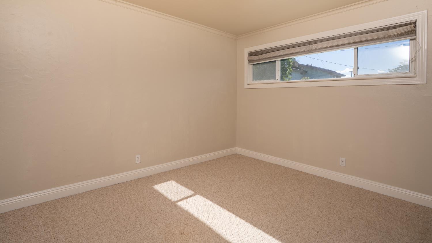 1070 N. Princeton Ave., Coalinga, CA 93210