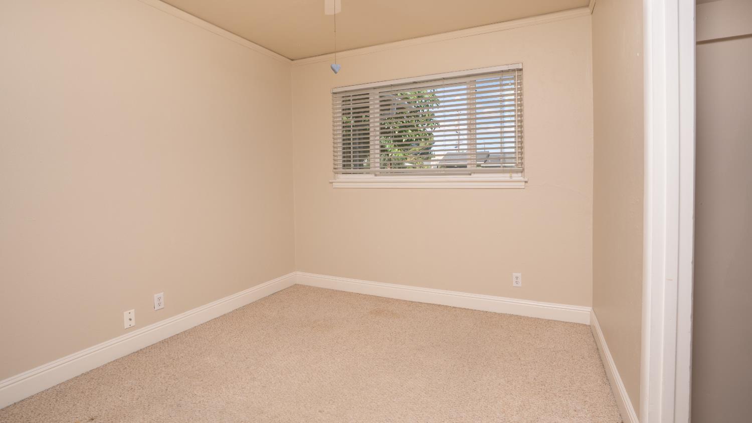 1070 N. Princeton Ave., Coalinga, CA 93210