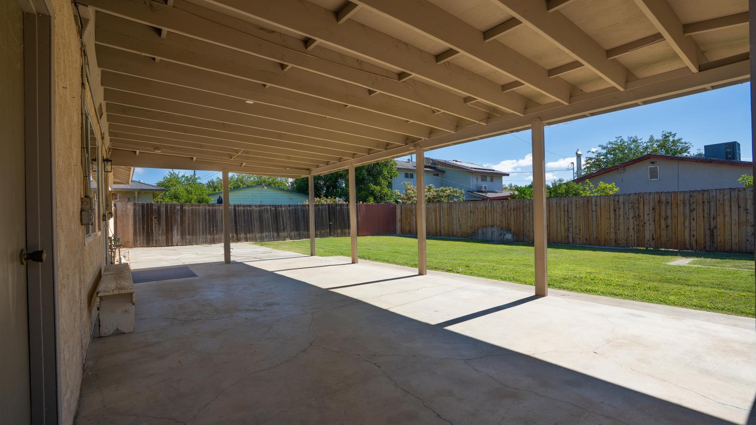 1070 N. Princeton Ave., Coalinga, CA 93210