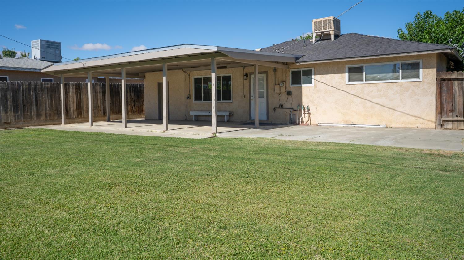 1070 N. Princeton Ave., Coalinga, CA 93210