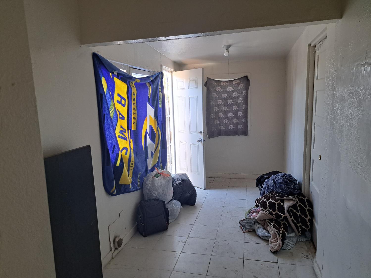 2222 E White Ave, Fresno, CA 93701