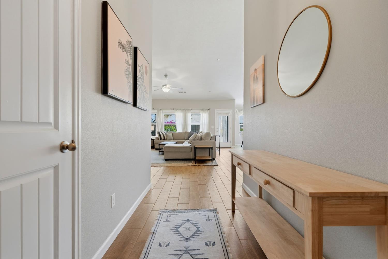 2257 W Mallard Way, Hanford, CA 93230
