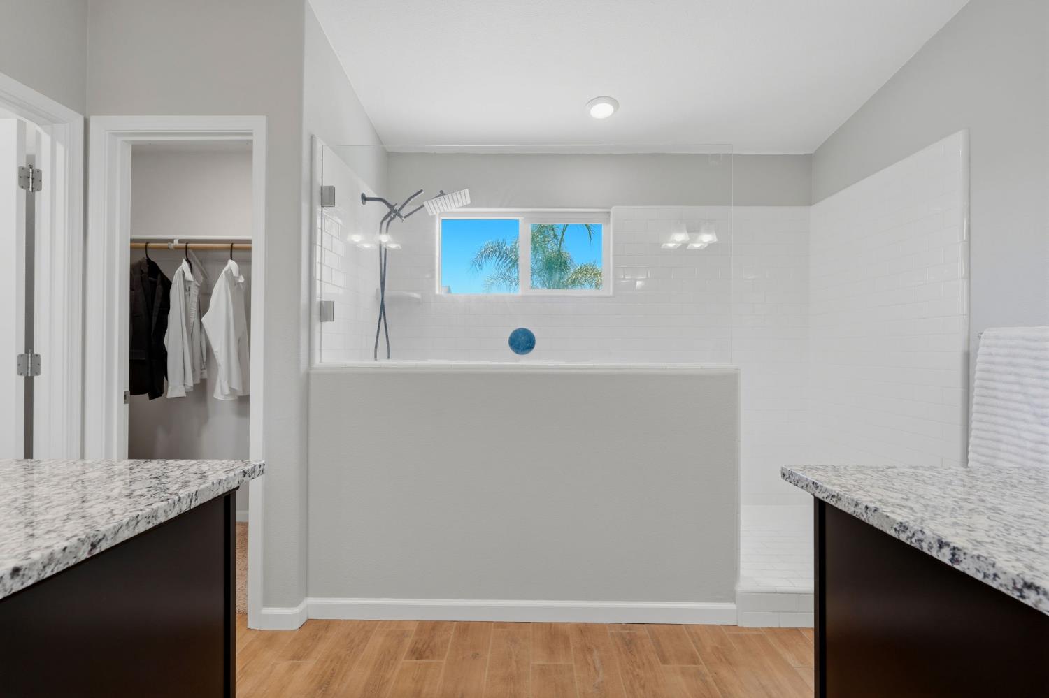 2257 W Mallard Way, Hanford, CA 93230