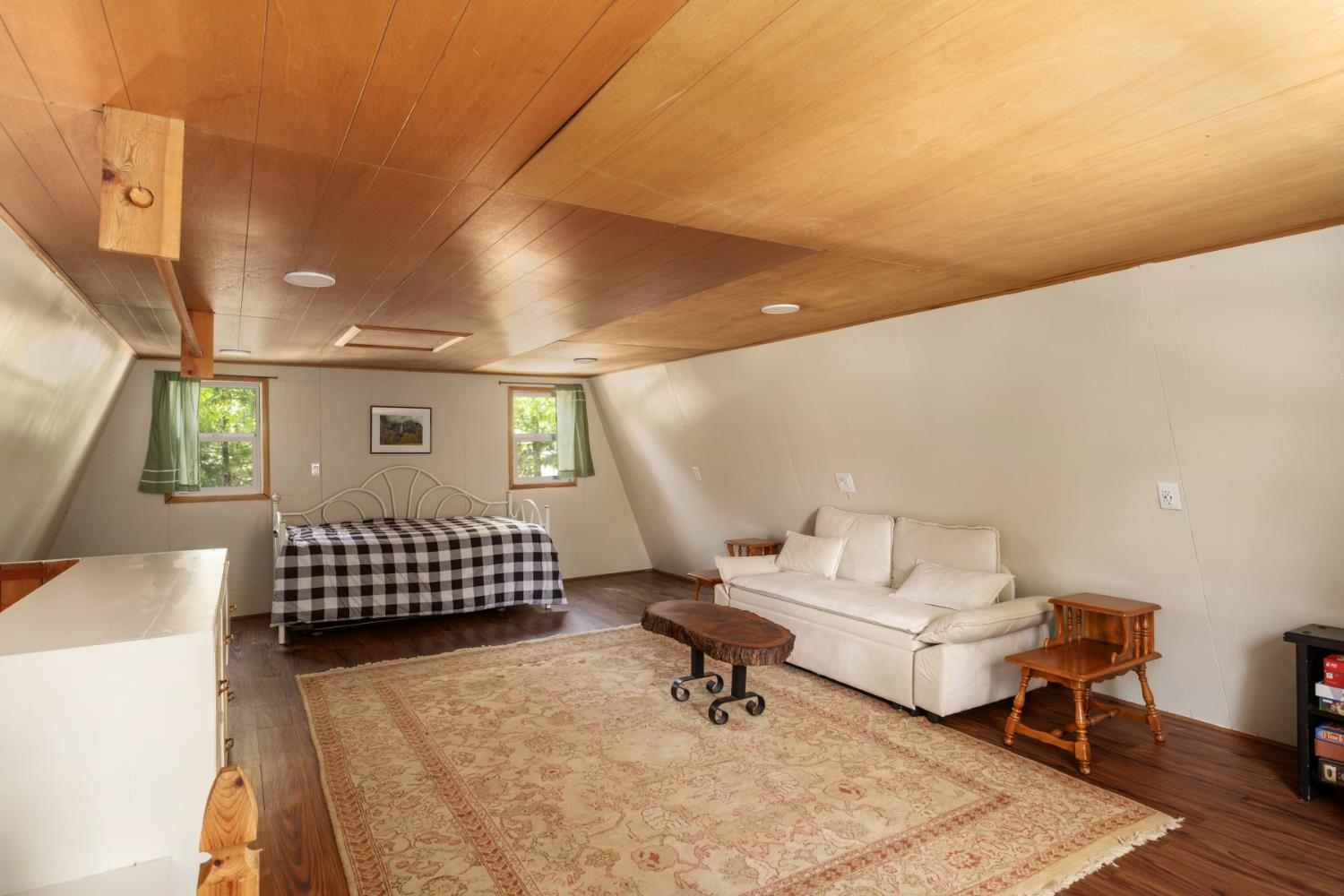 41986 Foxtail Ave, Shaver Lake, CA 93664