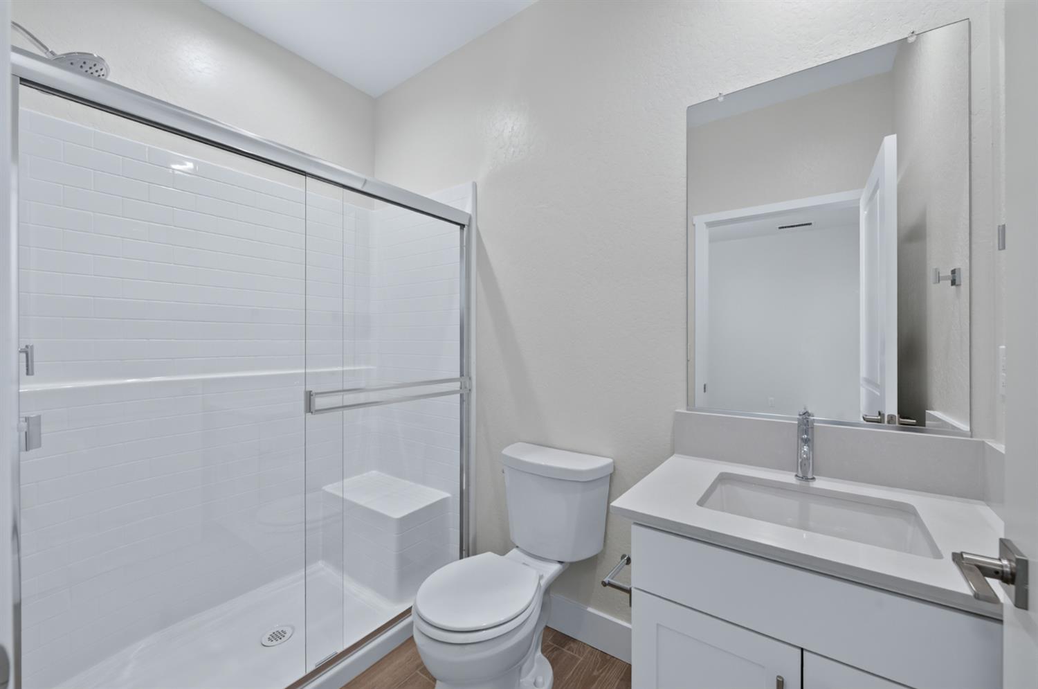 2822 E Corteza Dr, Fresno, CA 93730
