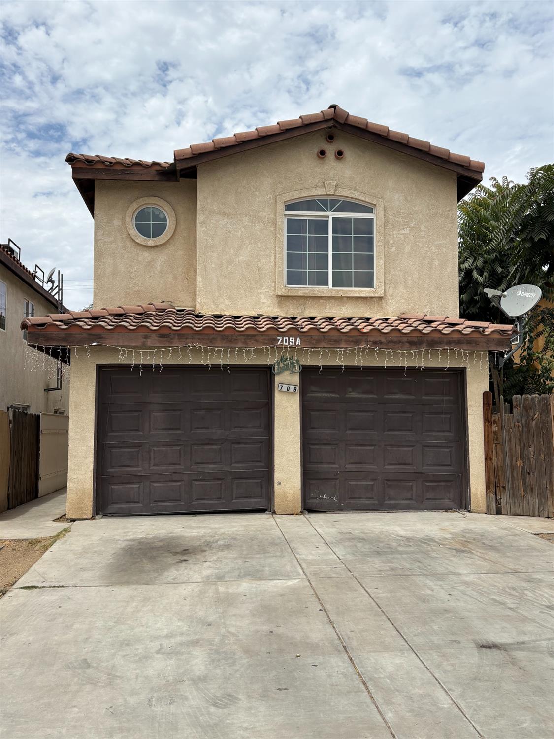 709 L St, Bakersfield, CA 93304